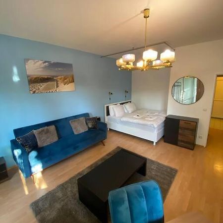 ברלין Apartment With Balcony מראה חיצוני תמונה